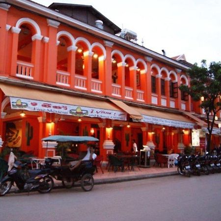 Viva Hotel Siem Reap Exterior foto